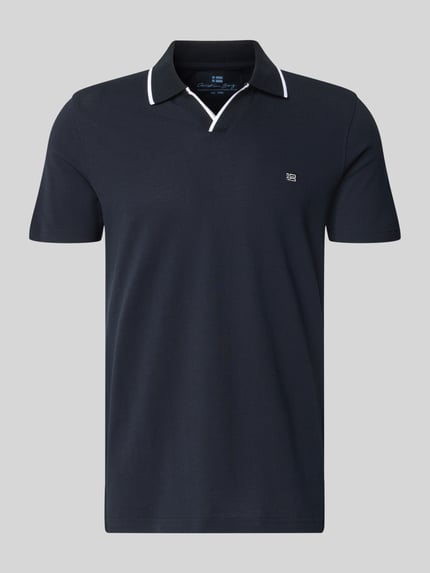Productfoto, Modern Fit Poloshirt mit Logo-Stitching van Christian Berg Men in donkerblauw, puur katoen, polokraag, ruglengte maat M 71 cm.