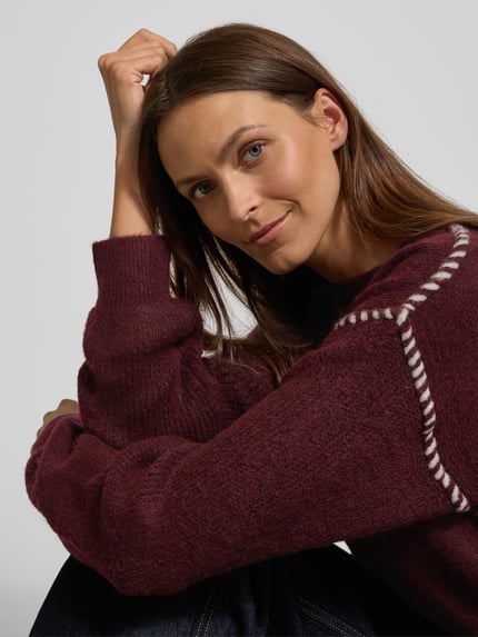 FREE/QUENT Sweter z dzianiny z okrągłym dekoltem model ‘Kinlock’ Bordowy 3