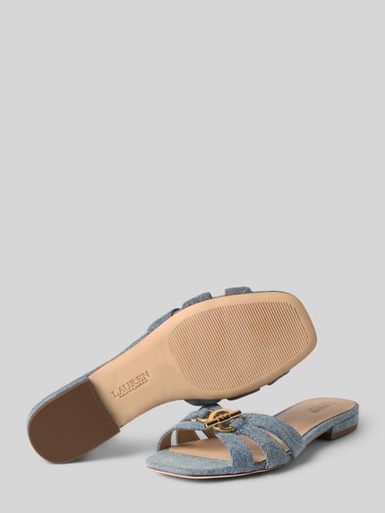 Productfoto, slippers uit denim model 'BLAIKE' van Lauren Ralph Lauren met vierkante punt van de schoen, recht model, blokhak, metalen logo-applicatie, comfortmodel/open, licht gestructureerde zool, echt leer