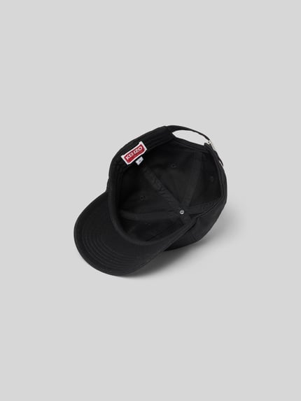 Produktfoto, zwarte heren baseballpet van puur katoen van Kenzo, verstevigde klep, labelstitching, verstelbare trensje, ventilatiegaten