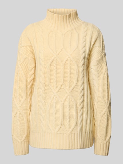 Oversized Wollpullover mit Zopfstrickmuster und geripptem Stehkragen - curated by Maja Weyhe Shop The Look MANNEQUINE