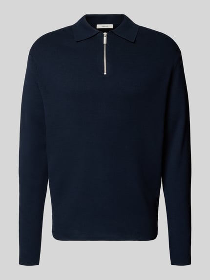 Produktfoto, dunkelblauer Relaxed Fit Pullover aus Viskose-Mix Modell 'TELLER' von SELECTED HOMME, Feinstrick, unifarben, silberner Reißverschluss, Polokragen