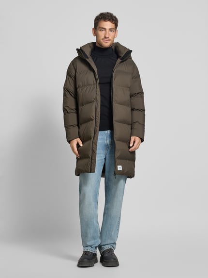 khujo Gewatteerde lange jas met labelpatch, model 'Caius' Olijfgroen - 1