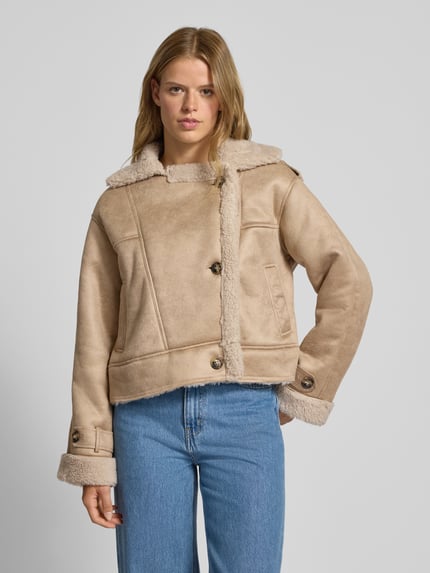ONLY Kurtka o kroju regular fit z imitacji skóry welurowej model ‘YLVA’ Piaskowy melanż 4