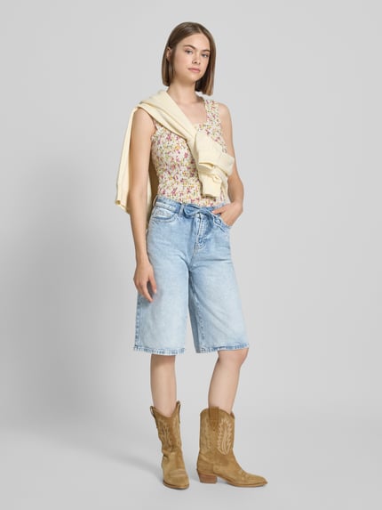 PIECES Szorty jeansowe o luźnym kroju z mieszanki bawełny model ‘SELMA’ Jeansowy niebieski 1