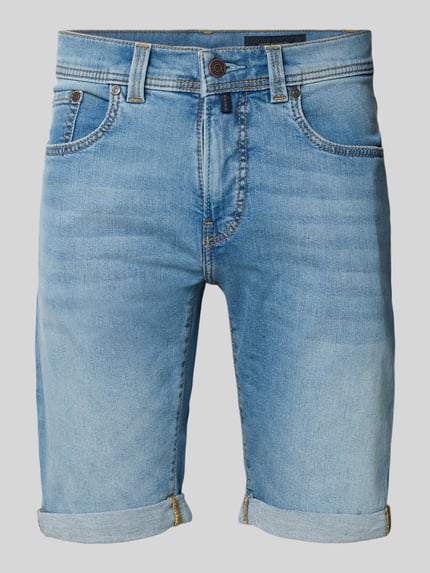 Produktfoto, Straight Fit Shorts in Denim-Optik von Pierre Cardin, hellblaue Farbe, 5-Pocket-Design, Baumwoll-Mix, Knopf-Reißverschluss