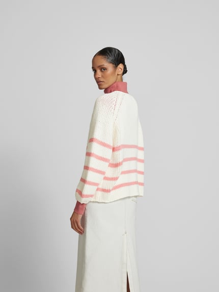 Juvia Oversize’owy sweter z wełny o dzianinowym wyglądzie Beżowy 5