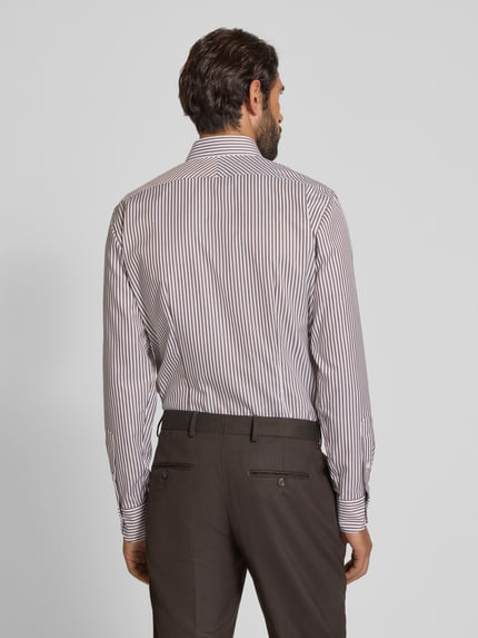 OLYMP SIGNATURE Slim Fit Freizeithemd mit Kentkragen Modell 'Namur' Mittelbraun 5