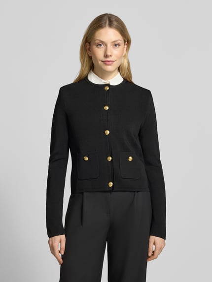 Frauenmodel trägt Regular Fit Kurzblazer mit goldenen Zierknöpfen von LAUREN RALPH LAUREN, schwarz, unifarben, Strukturstrick, Ganzkörperansicht von vorne
