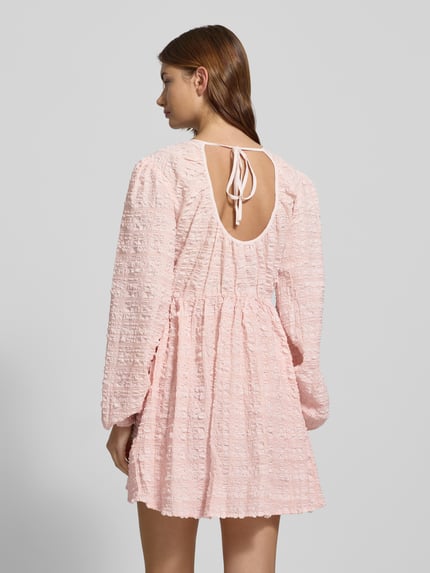 Gina Tricot Minikleid mit rückseitiger Schnürung Rosa 5
