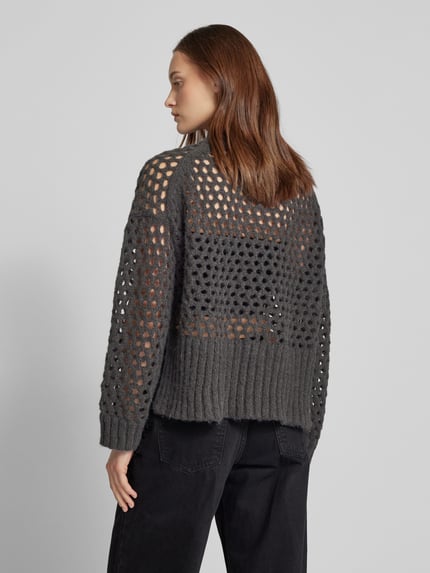 ONLY Sweter z dzianiny o kroju regular fit z ażurowym wzorem model ‘BILLIE’ Średnioszary 5