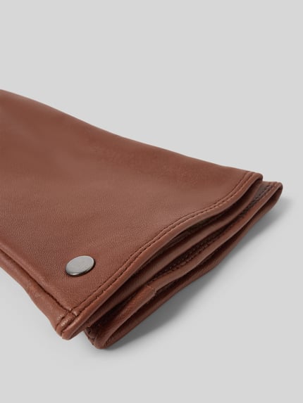 Produktfoto, Handschuhe aus echtem Leder mit Label-Detail von Roeckl, unifarben, glatte Textur, Damen Handschuhe, Detailaufnahme