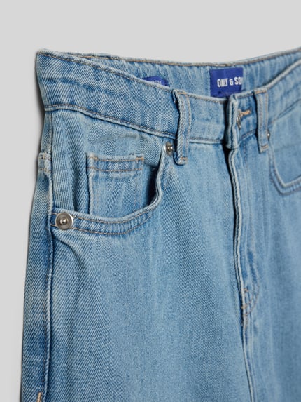 Produktfoto, Loose Fit Jeans aus Baumwoll-Mix Modell 'FADE' von Only & Sons, Optik: Unifarben, 5-Pocket-Design, Denim-Struktur, Label-Stitching, Knopfverschluss, Bundabschluss mit Weitenregulierung.