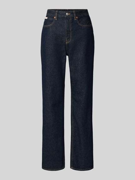 Straight Fit Jeans mit Label-Detail Shop The Look MANNEQUINE