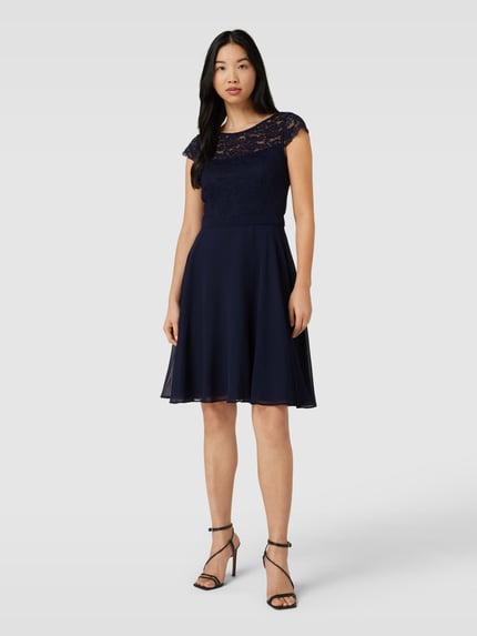 VM by Vera Mont Knielanges Cocktailkleid mit Häkelspitze Dunkelblau 1