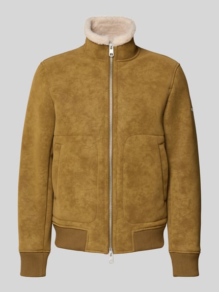 Produktfoto, Jacke mit Stehkragen Modell 'TERRY' von Cinque aus braunem Material-Mix mit Reißverschluss, Eingrifftaschen und gerippten Abschlüssen, Regular-Fit, Rückenlänge 66 cm, Schulterbreite 46 cm, Ärmellänge 68 cm.