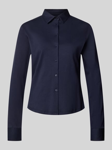 Produktfoto, Regular Fit Bluse aus Baumwolle von Christian Berg Woman in Dunkelblau, Hemdblusenkragen und Knopfleiste, reine Baumwolle