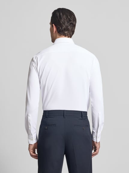 HUGO Slim Fit Businesshemd in Struktur-Optik Modell 'ERMO' Weiss 5