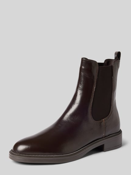Produktfoto, dunkelbraune Chelseas aus echtem Rindsleder von Tamaris, glatte Oberfläche, seitlicher Gummieinsatz, Damen Chelseas von Tamaris