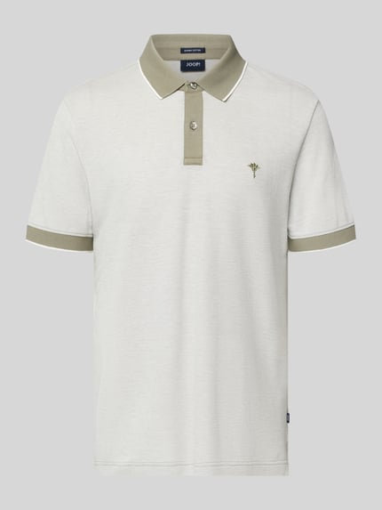 Produktfoto, Regular Fit Poloshirt mit Label-Stitching Modell 'Percyco' von JOOP! Collection aus reiner Baumwolle, helle Beige-Töne, Knopfleiste, glatte Textur