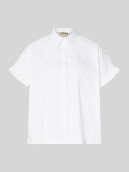 Produktfoto, weiße Regular Fit Bluse mit verdeckter Knopfleiste von Smith and Soul, Baumwoll-Mix, Rüschenärmel, strukturierte Oberfläche