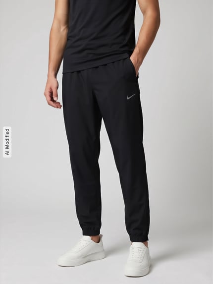 Nike Training Regular Fit Trainingshose mit Logo-Print Modell 'FORM' Black 4