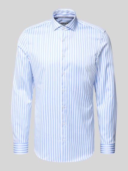 Produktfoto, Super Slim Fit Businesshemd aus Baumwolle mit Haikragen von Jake*s, hellblau-weiß gestreift, Knopfleiste, glatte Textur. Rückenlänge 80 cm, Schulterbreite 50 cm, Ärmellänge 69 cm bei Größe 39/40.