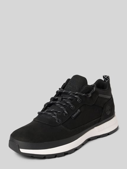 Produktfoto, Sneaker aus Leder-Mix von Timberland in Schwarz mit abgerundeter Form, Schnürverschluss, strukturierter Sohle und Label-Detail