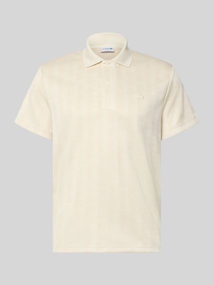 Produktfoto, Classic Fit Poloshirt mit Logo-Detail von Lacoste in Beige mit feiner Struktur und kurzen Ärmeln, Herren Poloshirt von Lacoste