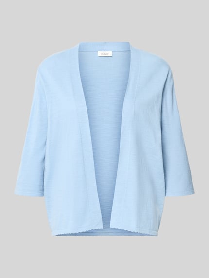 Produktfoto, hellblauer Regular Fit Bolero aus reiner Baumwolle von s.Oliver RED LABEL mit feiner, glatter Textur vor grauem Hintergrund.
