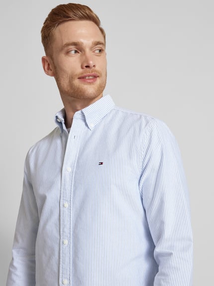 Tommy Hilfiger Regular fit vrijetijdsoverhemd met logostitching, model 'OXFORD' Lichtblauw - 3