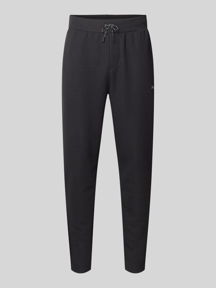 Spodnie dresowe o kroju regular fit z dodatkiem lyocellu Shop The Look MANNEQUINE