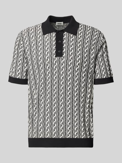 Produktfoto, Regular Fit Poloshirt mit Polokragen Modell 'Tamian' von Drykorn, reine Baumwolle, schwarz-weiß gemustert, kurze Knopfleiste