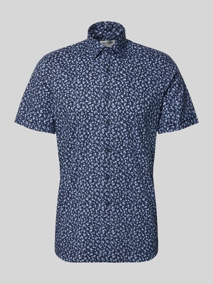 Produktfoto, Slim Fit Freizeithemd mit floralem Allover-Print von OLYMP Level Five, blau-weiß gemustert, Kentkragen, Knopfleiste, elastischer Baumwoll-Mix
