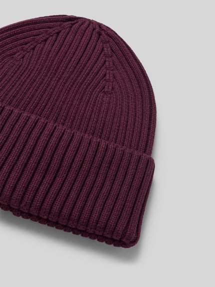 Produktfoto, Mütze mit breitem Umschlagabschluss von PIECES in unifarbener Strickoptik mit strukturierter Rippstrickoberfläche, bordeauxfarben