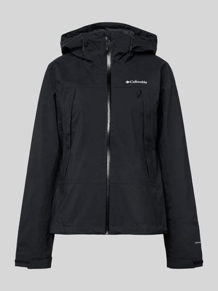 Produktfoto, czarna kurtka przeciwdeszczowa 'Regenjacke mit Omni-Tech™ ECO-Technologie' od Columbia, kieszenie zapinane na zamek błyskawiczny, kaptur, oddychający materiał, taliowany krój, podszewka z siateczki, powłoka PU, wentylacja pod pachami, wodoszczelne szwy, patki przy mankietach, tunel w dole, wydłużony tył