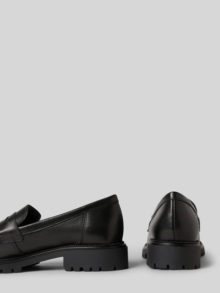 Productfoto, Slipper uit echt leer Model 'Chunky Loafer' van Tamaris in effen zwart, ronde punt van de schoen, blokhak, reliëflogo, comfortmodel/open, geprofileerde zool, glad leer/suède, damesinstapper