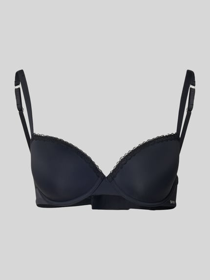 Shop The Look MANNEQUINE