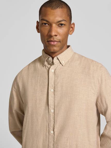 ARMEDANGELS Relaxed Fit Freizeithemd aus reiner Baumwolle Modell 'ARAAMO' Beige Melange 3