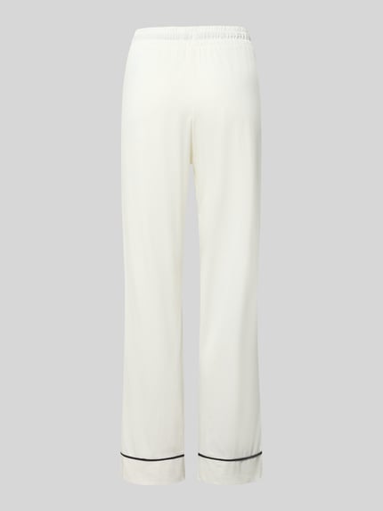 Produktfoto, Pyjama-Hose aus Baumwoll-Modal-Mix mit elastischem Bund von Christian Berg Woman in Creme mit schwarzem Saumdetail, Relaxed Fit