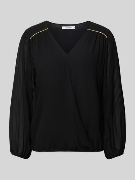 Produktfoto, Bluse mit V-Ausschnitt Modell 'Be44rtaa' von ZABAIONE, schwarz, gerader Schnitt, elastische Abschlüsse, feine Faltenstruktur, Kontext: Damen Bluse, Rückenlänge 60 cm, Ärmellänge 58 cm