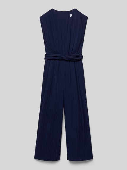 Produktfoto, Regular Fit Jumpsuit in Plissee-Optik von DANAMADE w kolorze granatowym, bez rękawów, z wiązaniem i okrągłym dekoltem