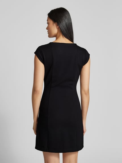 GUESS Sukienka mini z wycięciem w kształcie łezki model ‘DOROTEA’ Czarny 5
