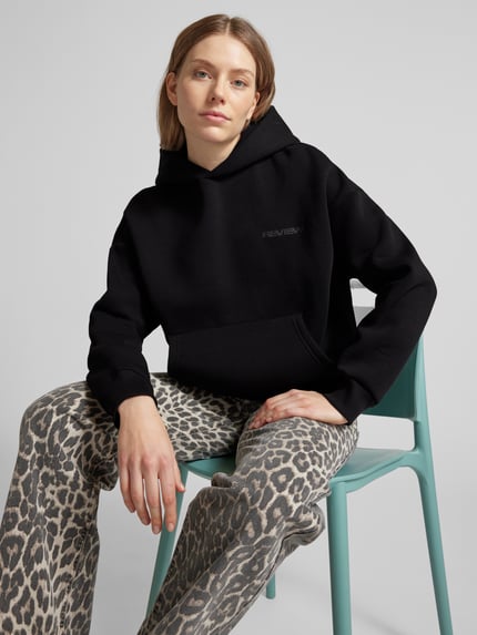 REVIEW Oversized Hoodie mit Label-Print Black 3