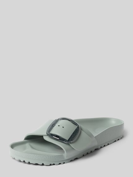 Productfoto, sandaaltjes in comfortmodel model 'MADRID BIG BUCKLE EVA' van Birkenstock in lichtgroen met geprofileerde eva-profielzool, doornsluiting, hakhoogte maat 40: 3 cm
