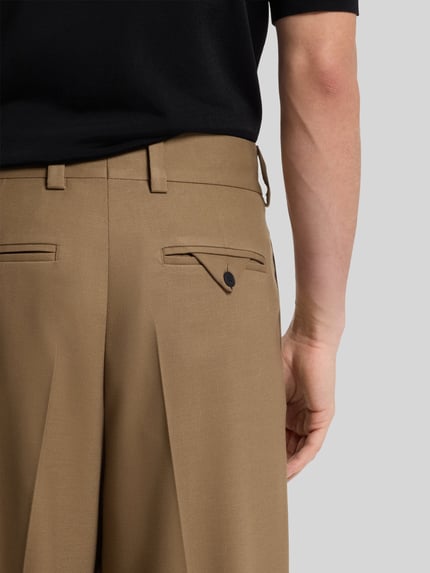 HUGO Relaxed Fit Anzughose mit Bundfalten Beige 3