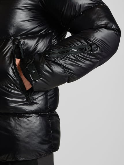 Blauer USA Kurtka w stylu puffer z naszywką z logo model 'CROWN' Czarny 3