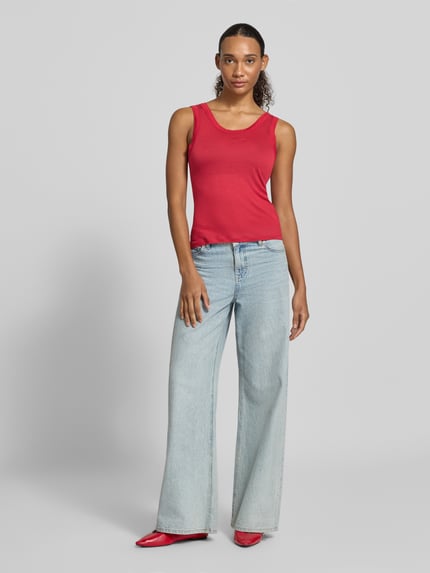 OH APRIL Slim Fit Tanktop aus Modal-Kaschmir-Mix Modell 'Junie' Kirsche 1