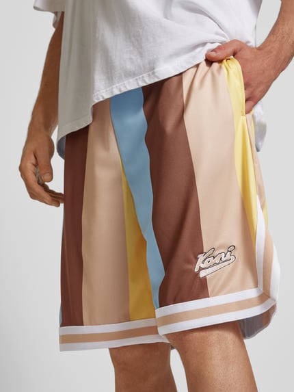 Karl Kani Loose Fit Shorts mit Label-Stitching Hellbraun 3