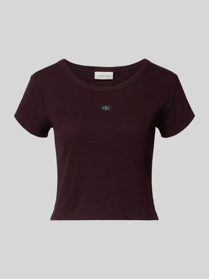 Produktfoto, dunkelbraunes 'Cropped T-Shirt mit Label-Detail' von Calvin Klein Jeans aus Baumwoll-Elasthan-Mix, Rundhalsausschnitt, kurze Form